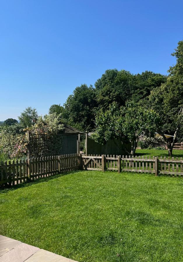Cwm Lodge, An Idyllic Retreat In The Heart Of Herefordshire! Buitenkant foto